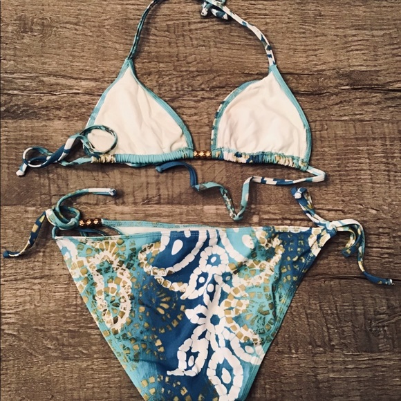 String Bikini 👙 - Picture 2 of 2